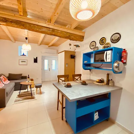 Malta House In Γαλαξίδι